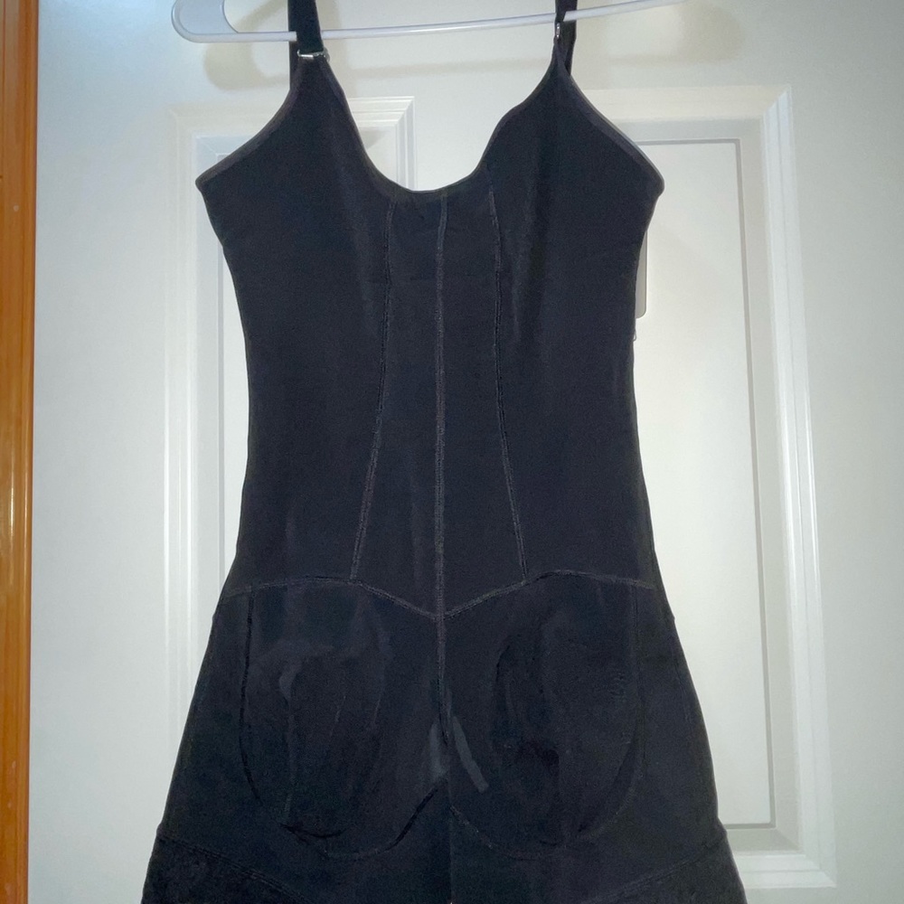 Shapewear Bodysuit With Zipper